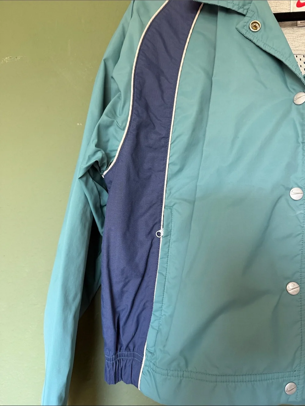 Nike Women's Teal & Navy Bomber windbreaker Jacket